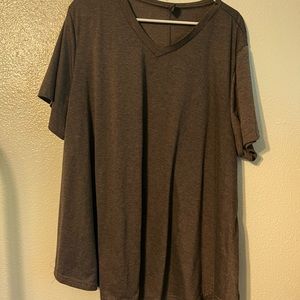 Simple and flattering t-shirts-gray